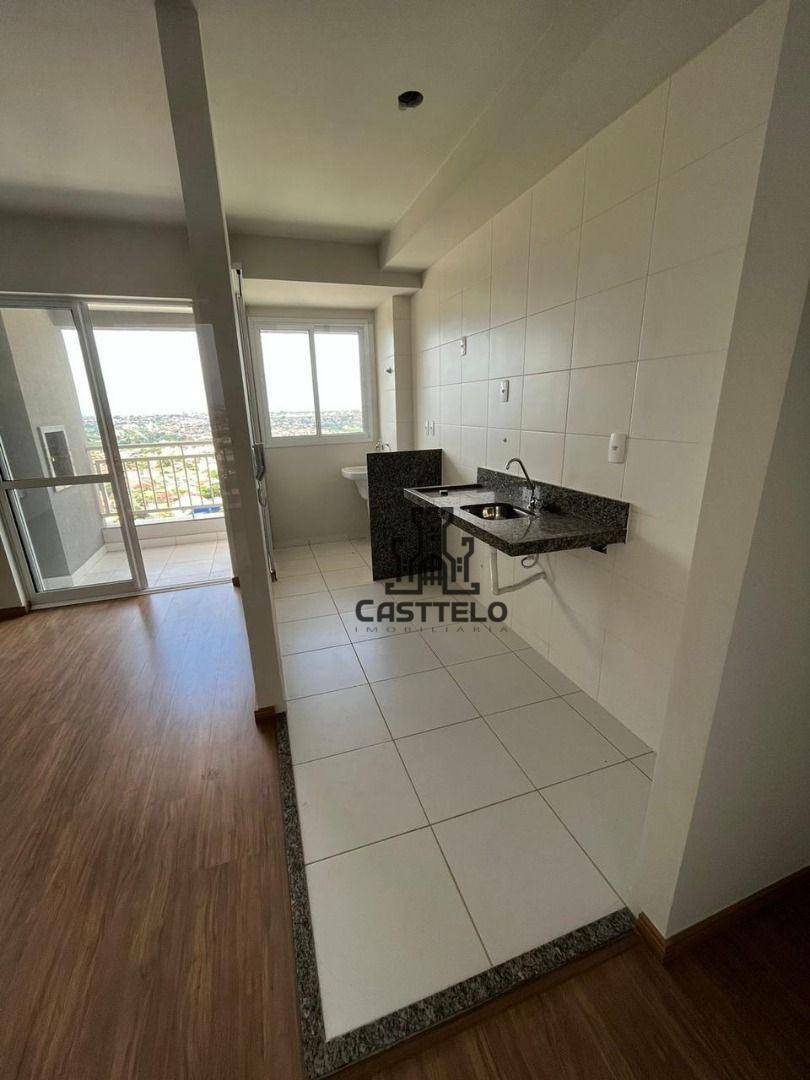 Apartamento à venda com 2 quartos, 65m² - Foto 4