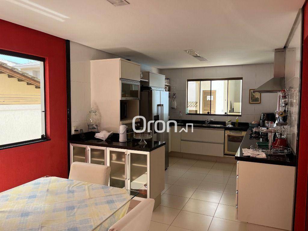 Sobrado à venda com 4 quartos, 341m² - Foto 6