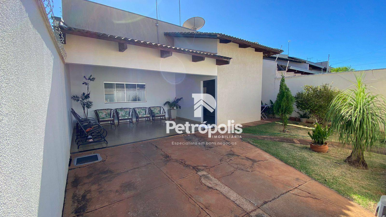 Casa à venda com 3 quartos, 160m² - Foto 2