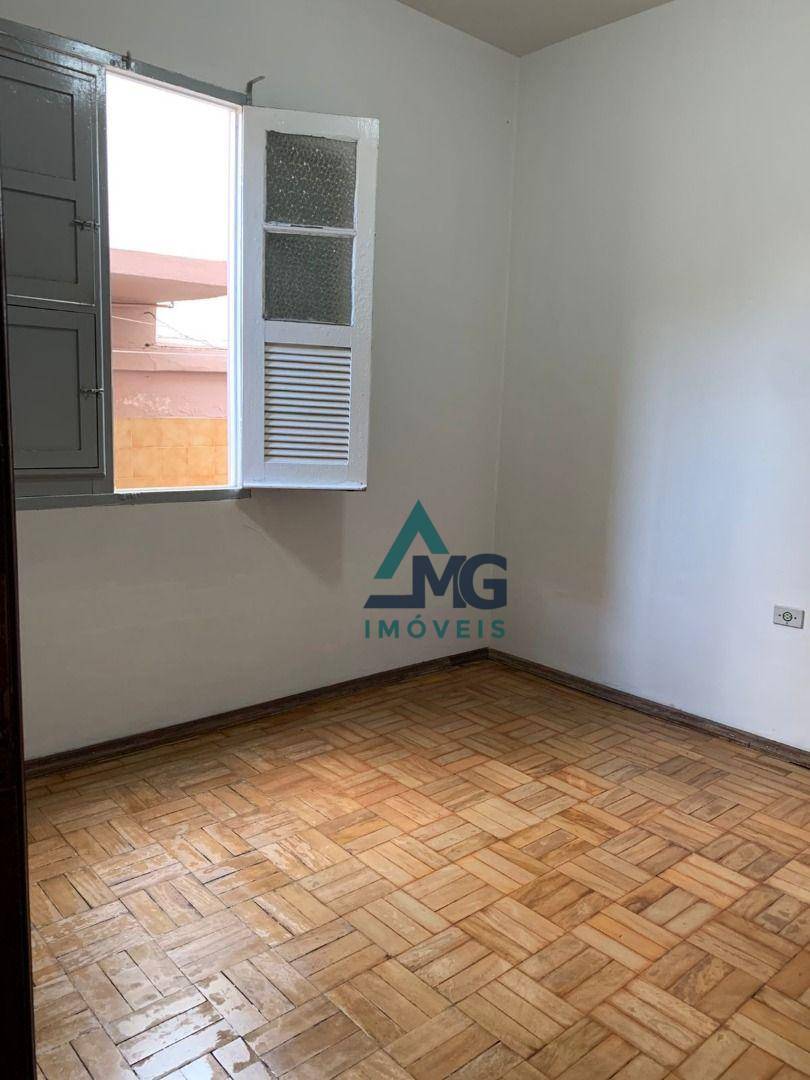 Casa à venda com 3 quartos, 62m² - Foto 4