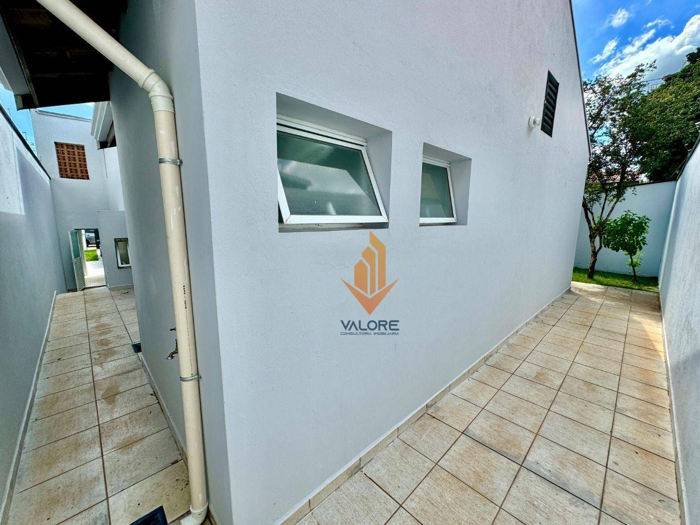 Casa à venda com 3 quartos, 180m² - Foto 55