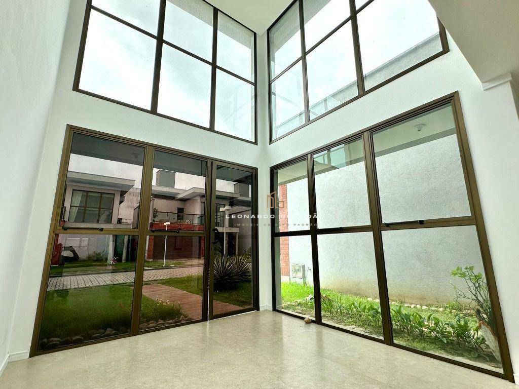 Casa de Condomínio à venda com 3 quartos, 236m² - Foto 8