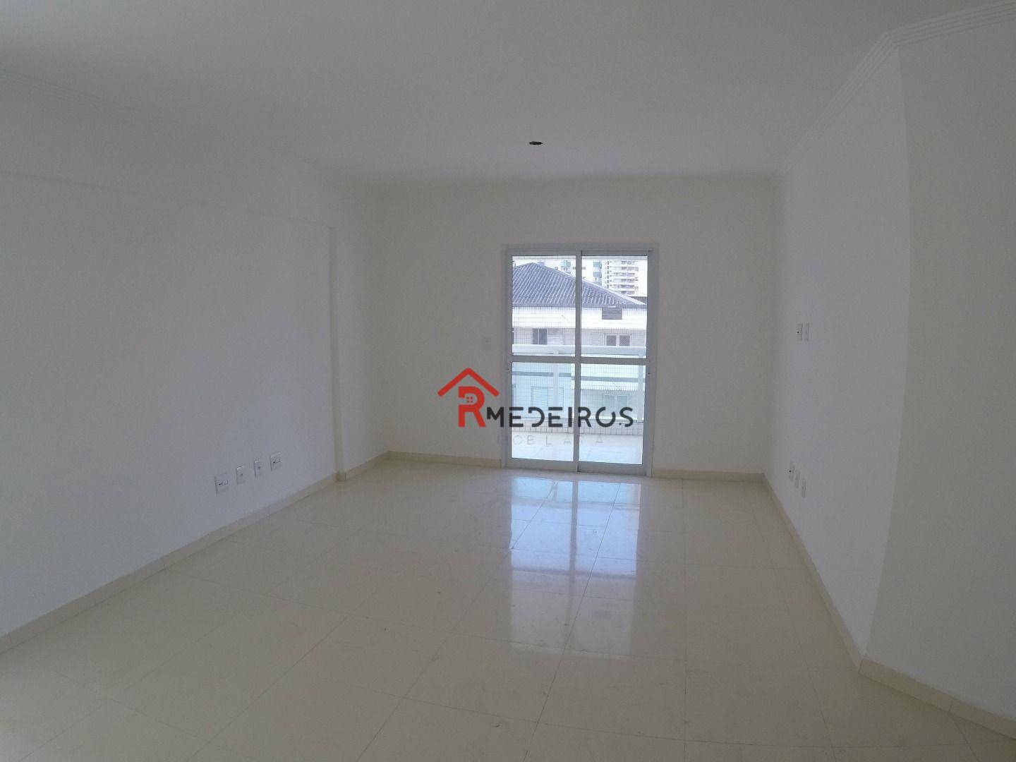 Apartamento à venda com 3 quartos, 162m² - Foto 4