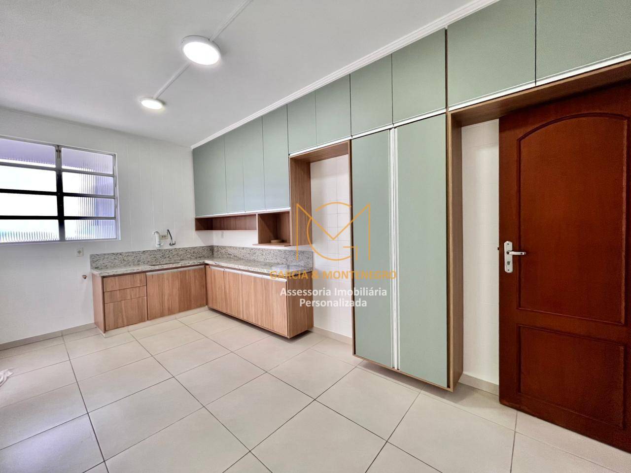 Apartamento à venda com 2 quartos, 115m² - Foto 7