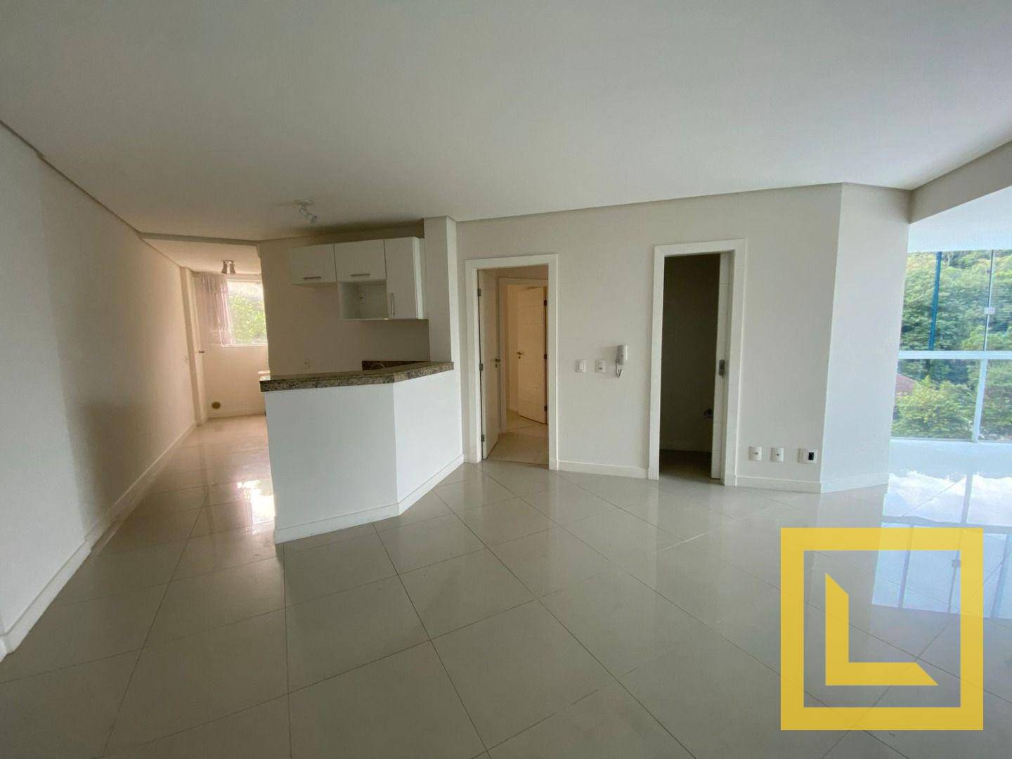 Apartamento à venda com 3 quartos, 110m² - Foto 5