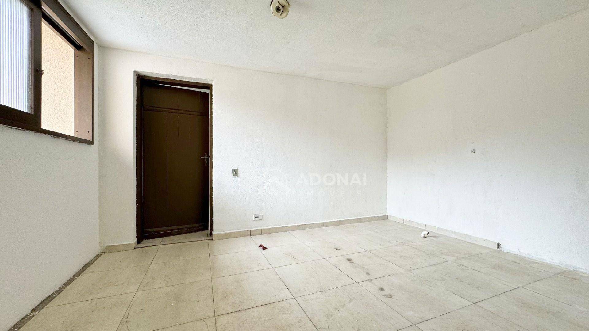 Casa à venda com 5 quartos, 210m² - Foto 20