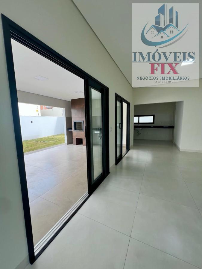 Casa à venda com 3 quartos, 324m² - Foto 5