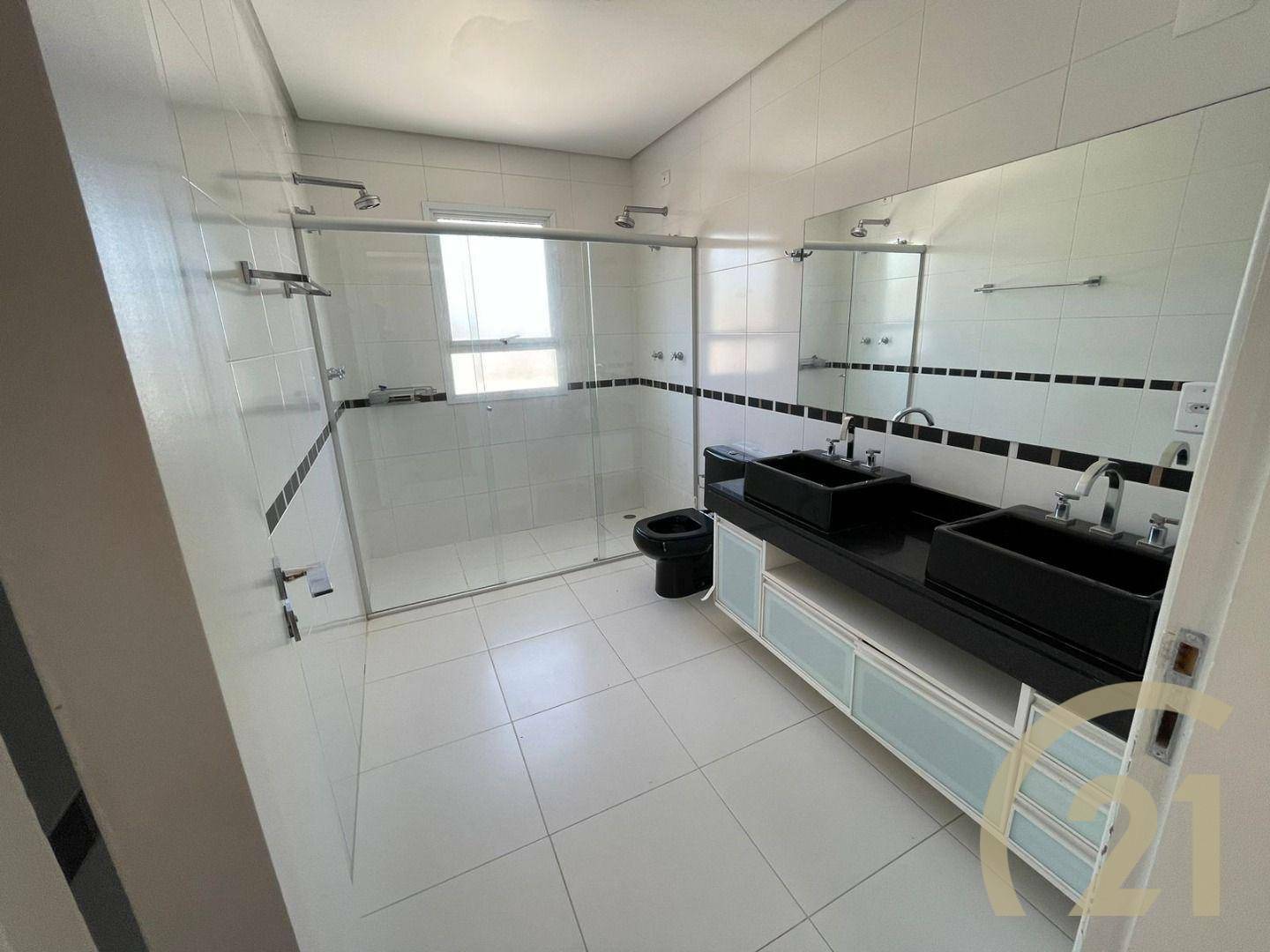 Casa de Condomínio para alugar com 5 quartos, 261m² - Foto 10