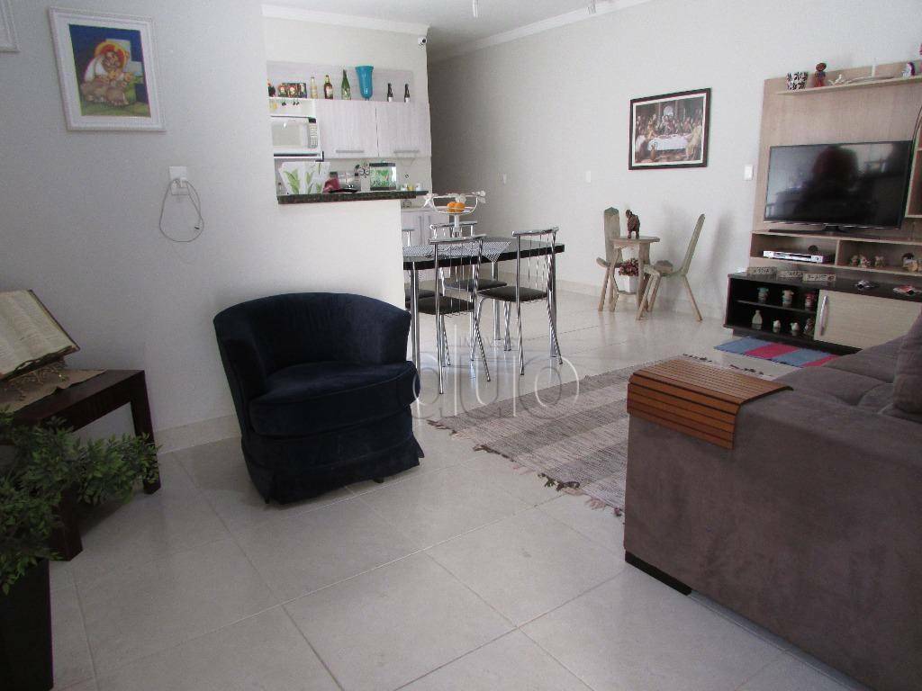 Casa à venda com 3 quartos, 120m² - Foto 3