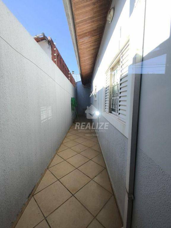 Casa à venda com 3 quartos, 210m² - Foto 24