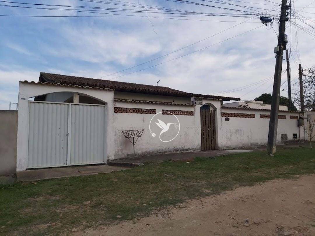 Casa à venda com 4 quartos, 187m² - Foto 2