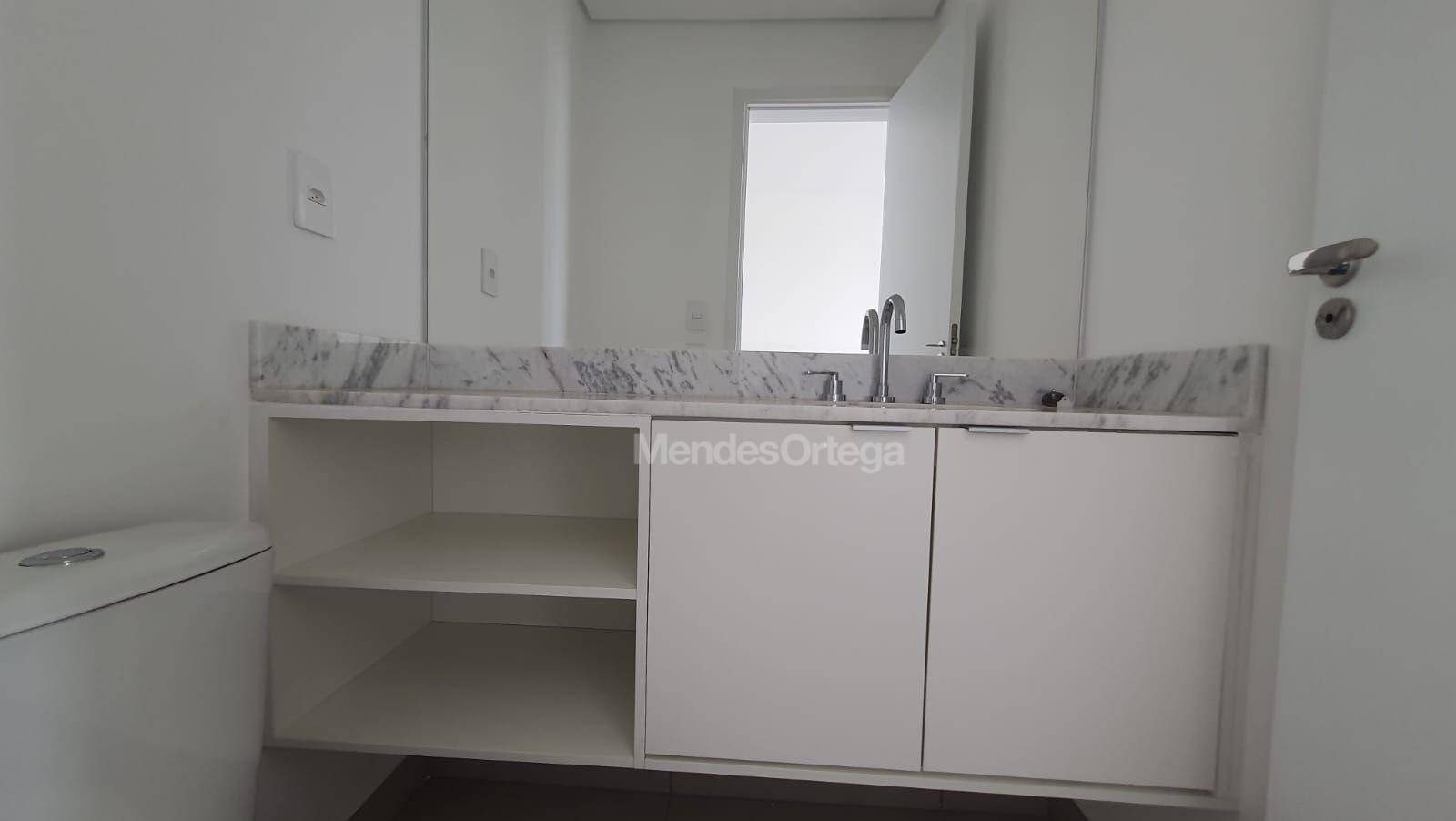 Apartamento para alugar com 3 quartos, 125m² - Foto 12