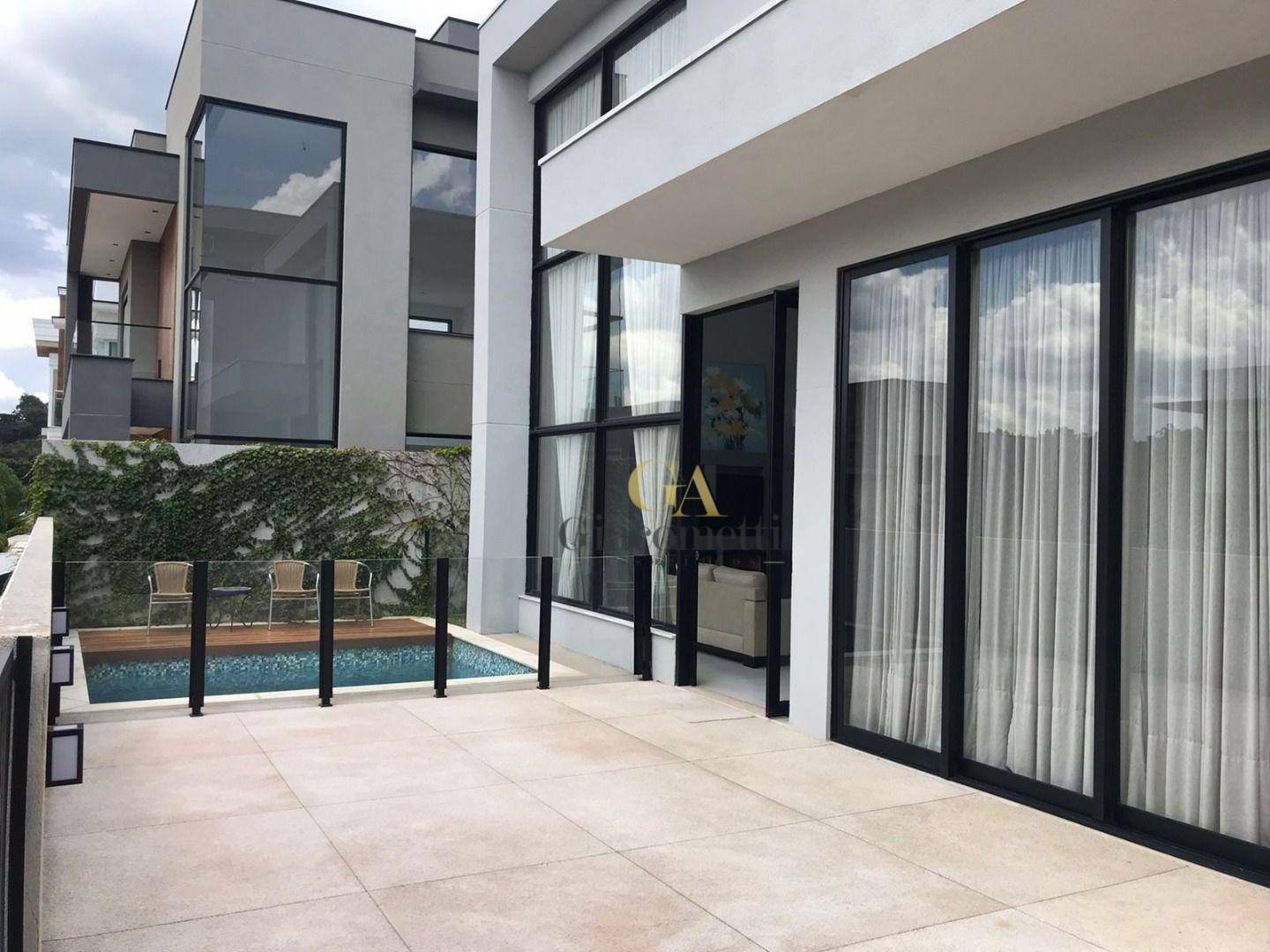 Casa de Condomínio para alugar com 4 quartos, 310m² - Foto 19