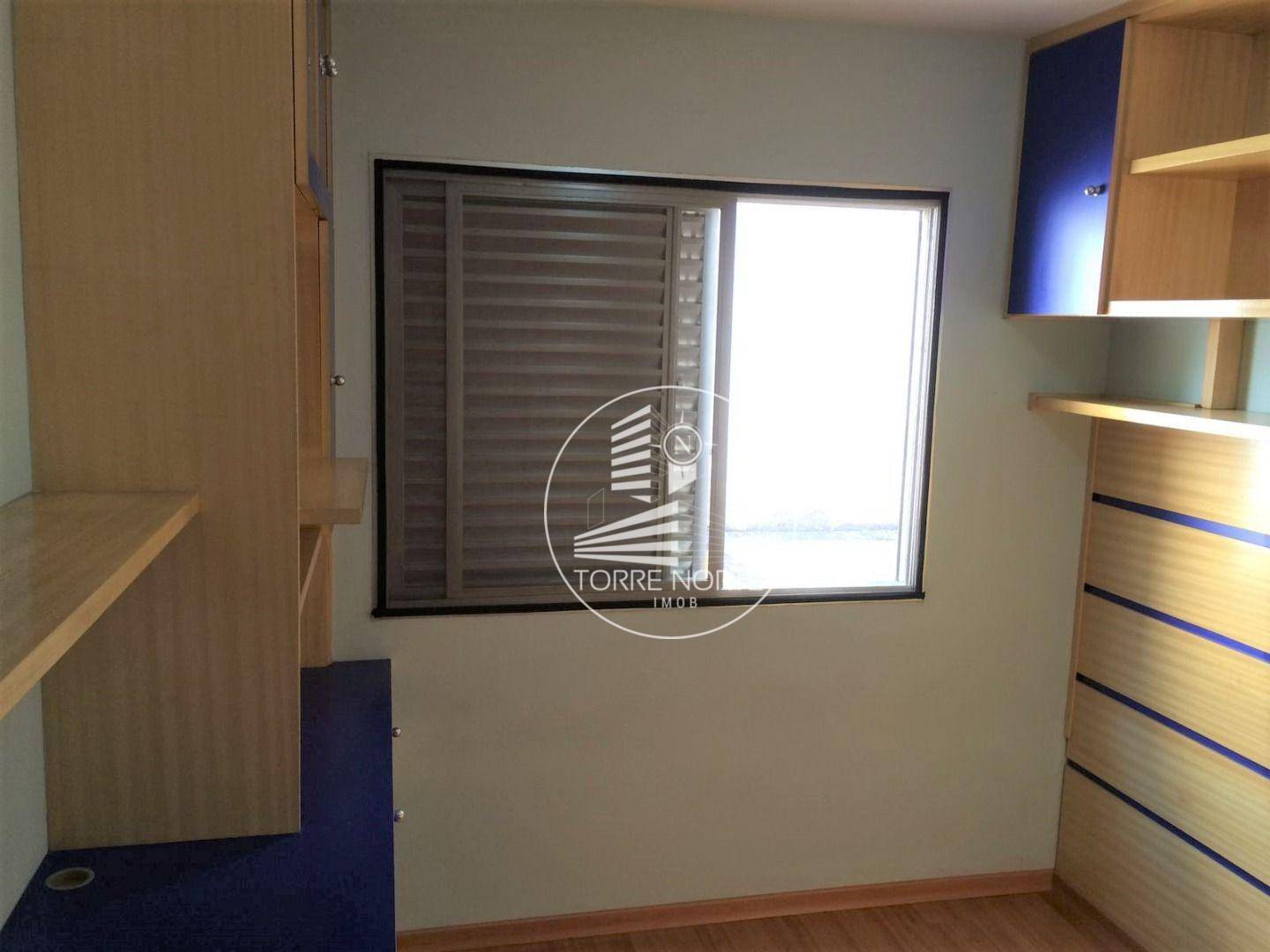 Apartamento à venda com 2 quartos, 74m² - Foto 4