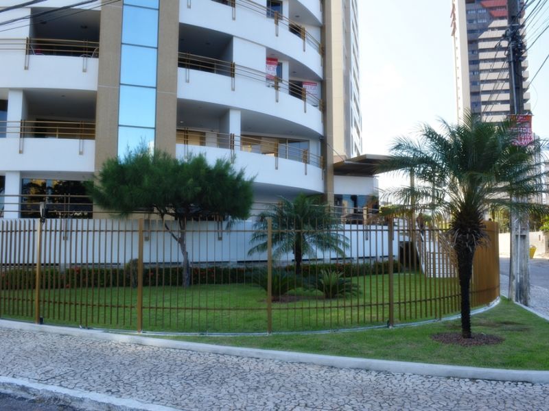 Apartamento à venda com 4 quartos, 164m² - Foto 1