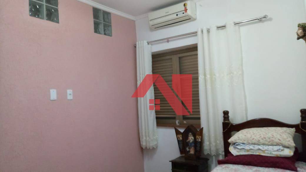 Casa à venda com 4 quartos, 160m² - Foto 14