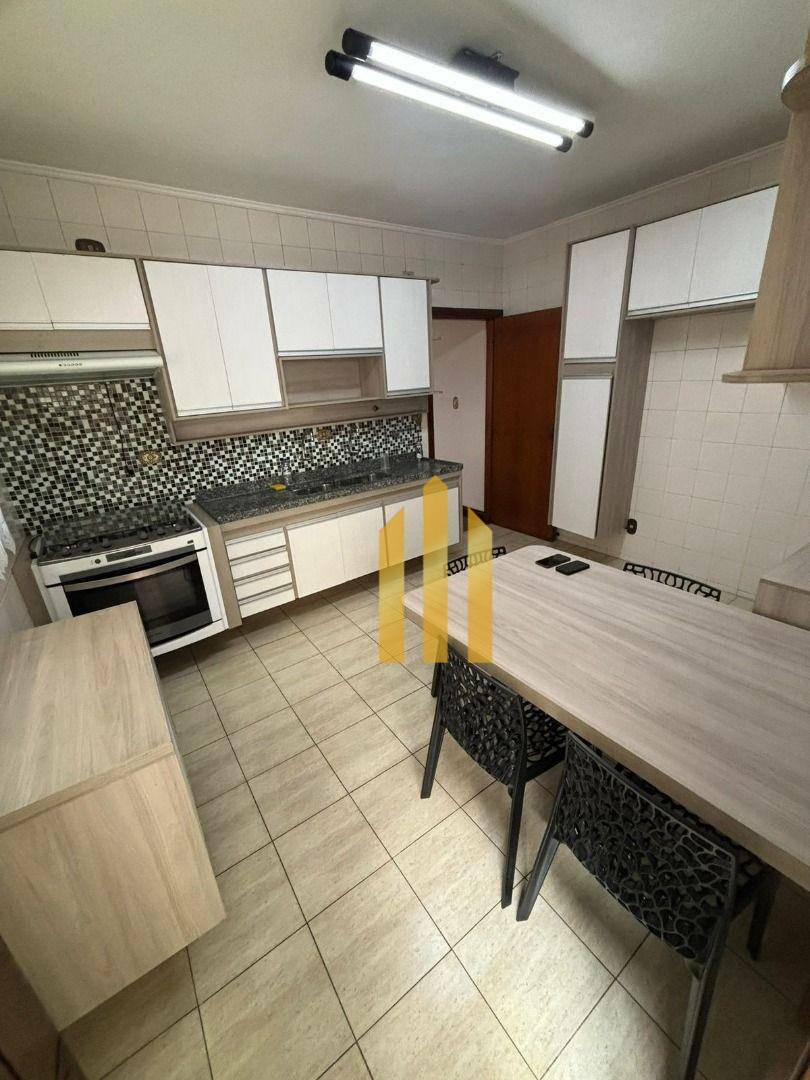 Sobrado à venda e aluguel com 3 quartos, 230m² - Foto 20