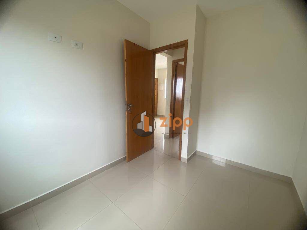 Casa para alugar com 2 quartos, 45m² - Foto 1