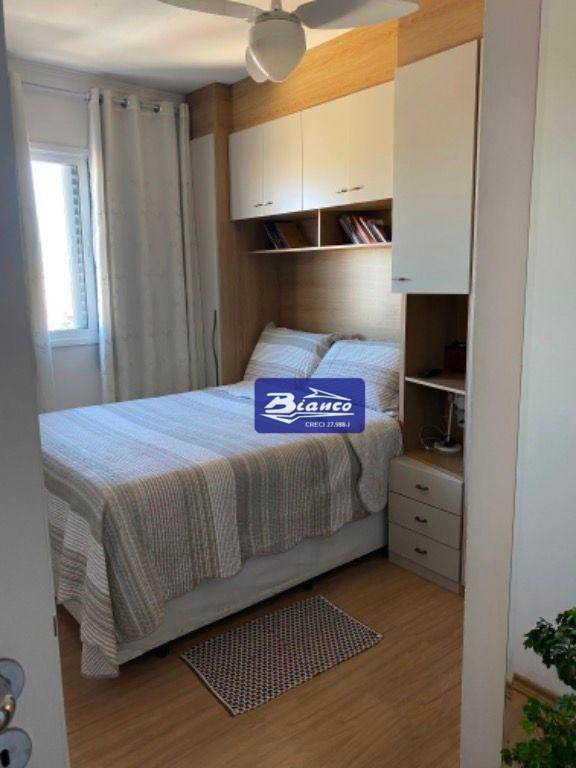 Apartamento à venda com 3 quartos, 73m² - Foto 2