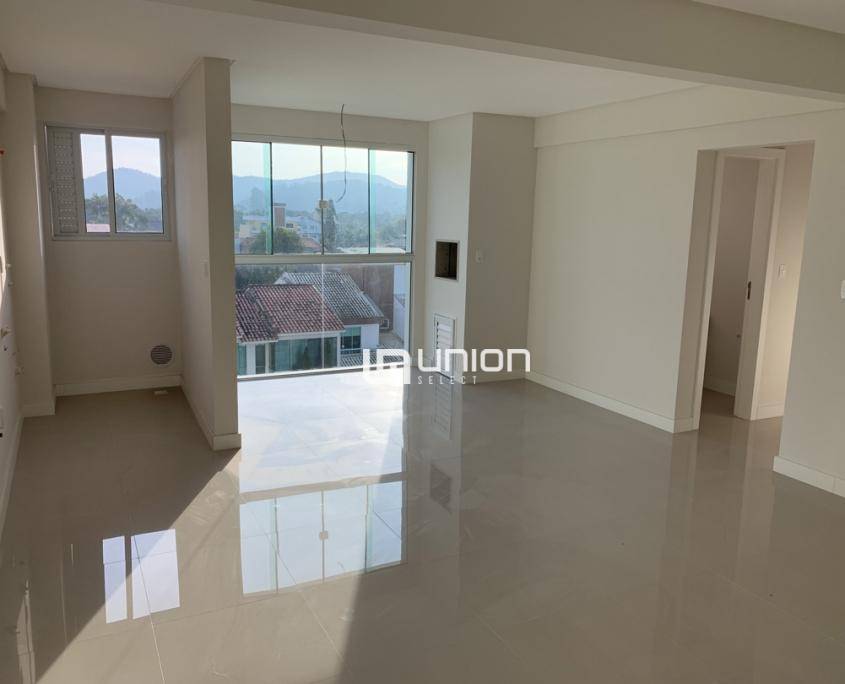 Apartamento à venda com 2 quartos, 67m² - Foto 6