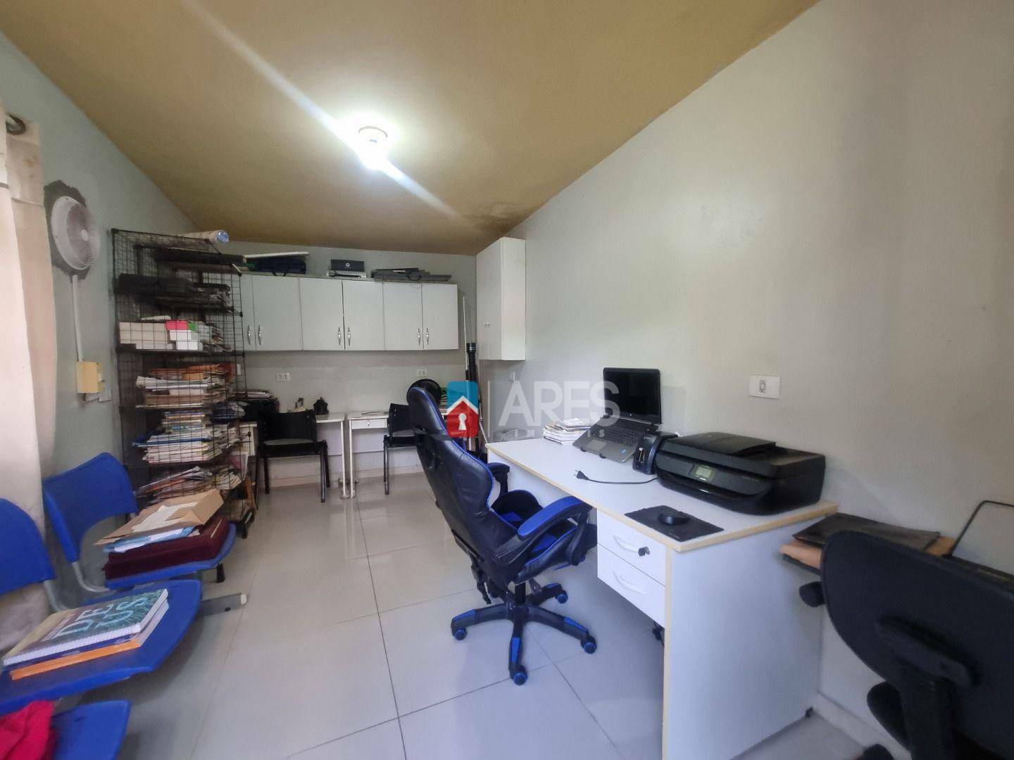 Chácara à venda com 4 quartos, 297m² - Foto 27