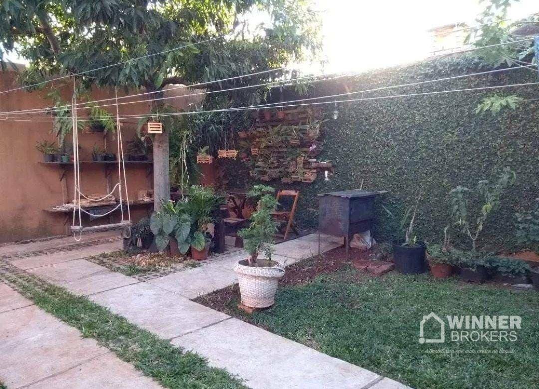 Casa à venda com 6 quartos, 300m² - Foto 10