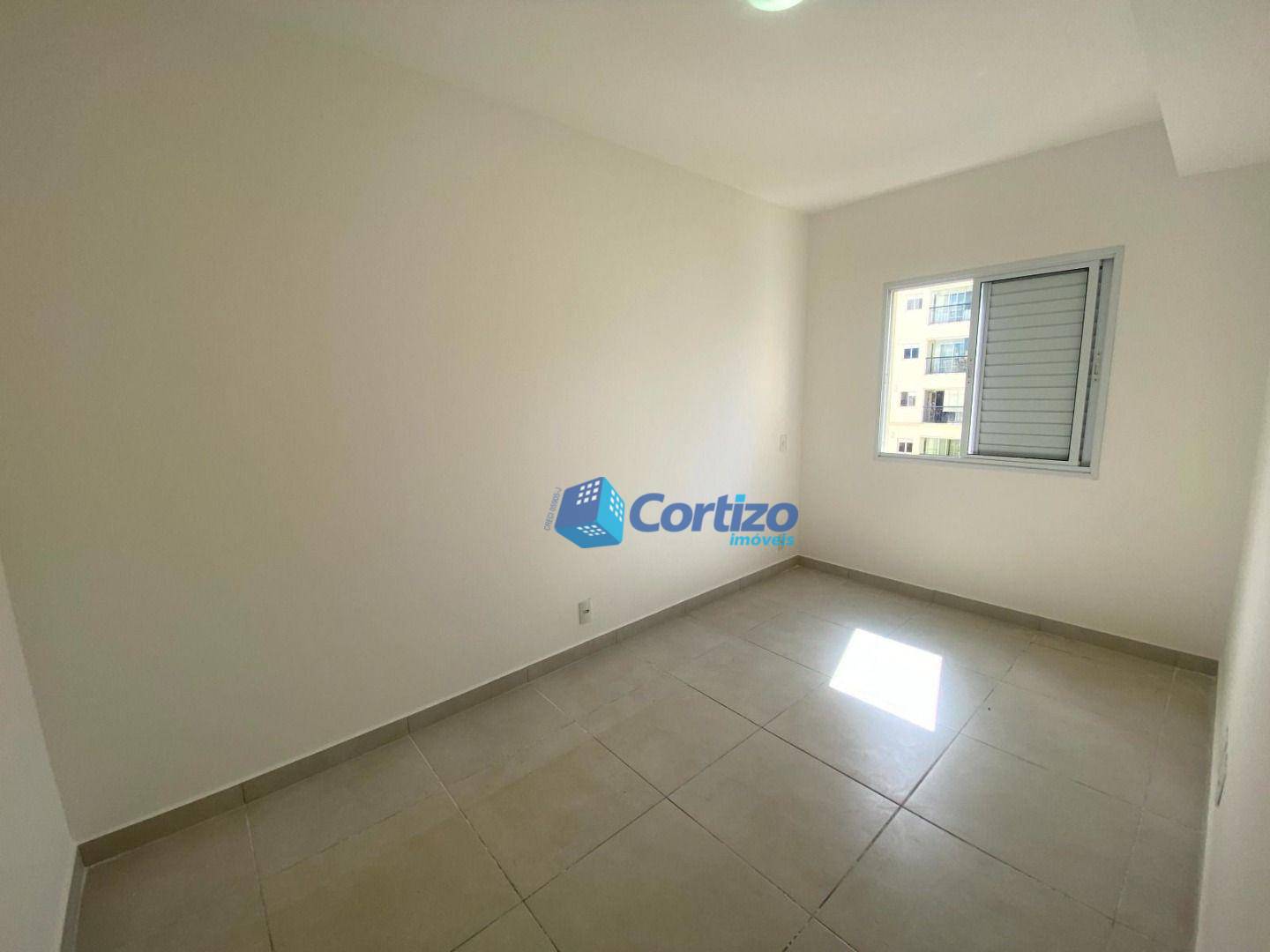 Apartamento à venda com 2 quartos, 56m² - Foto 10