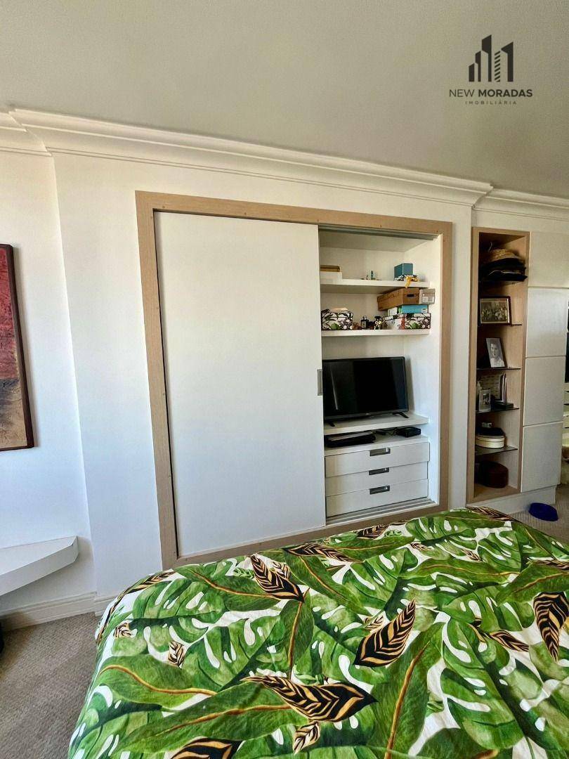 Apartamento à venda com 3 quartos, 128m² - Foto 15