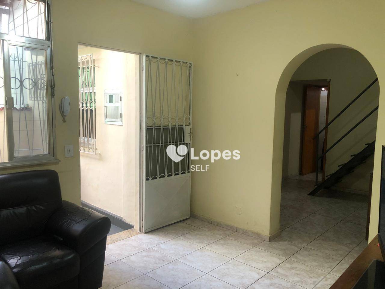 Casa à venda com 4 quartos, 175m² - Foto 5