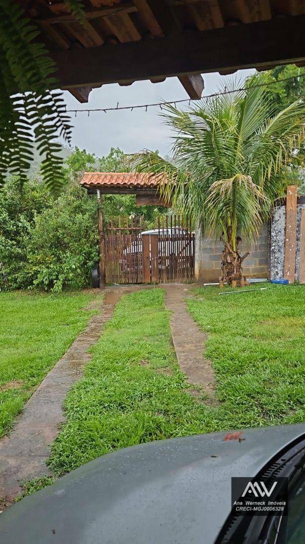 Chácara à venda com 2 quartos, 2600m² - Foto 2