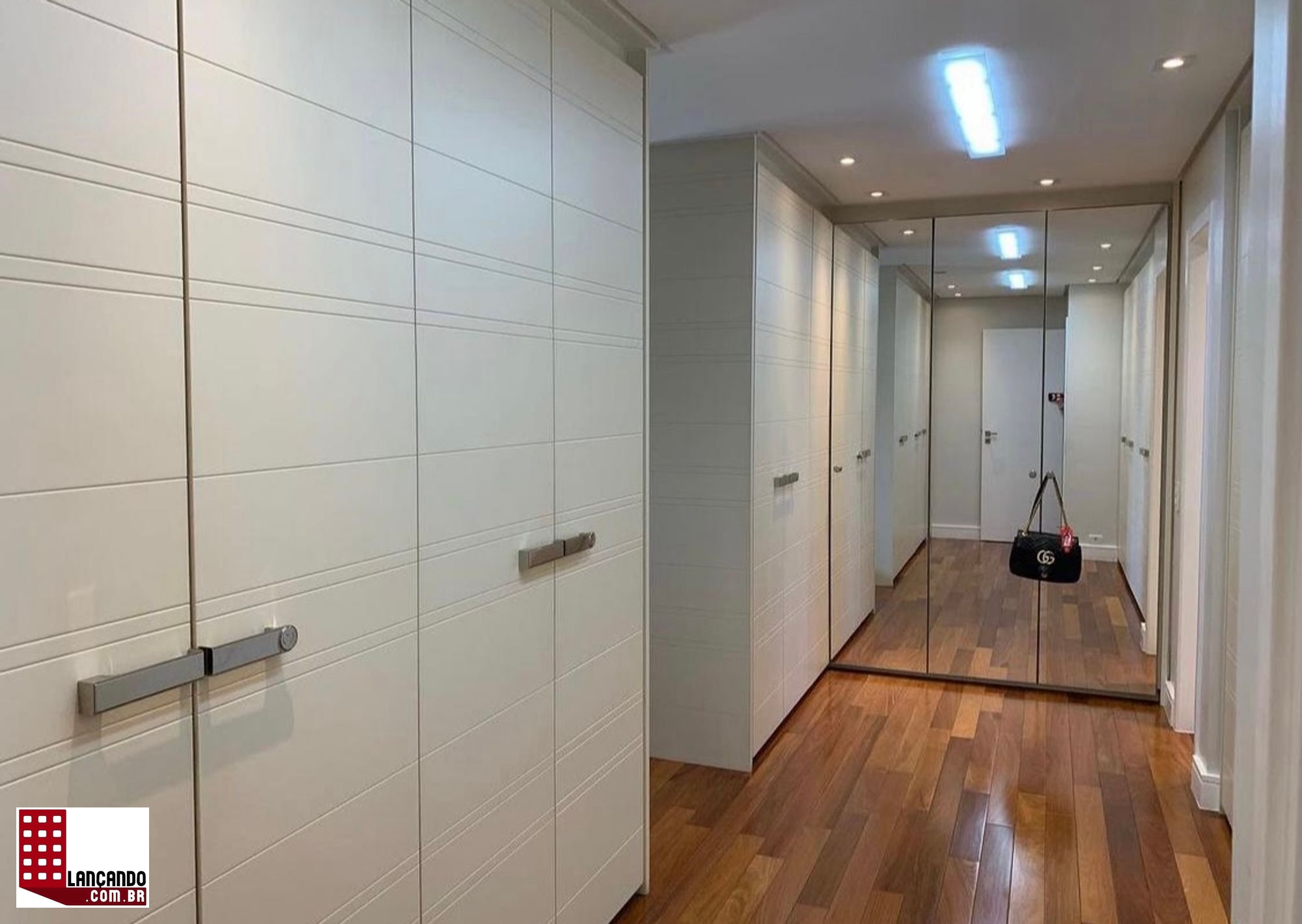 Apartamento à venda com 3 quartos, 204m² - Foto 9