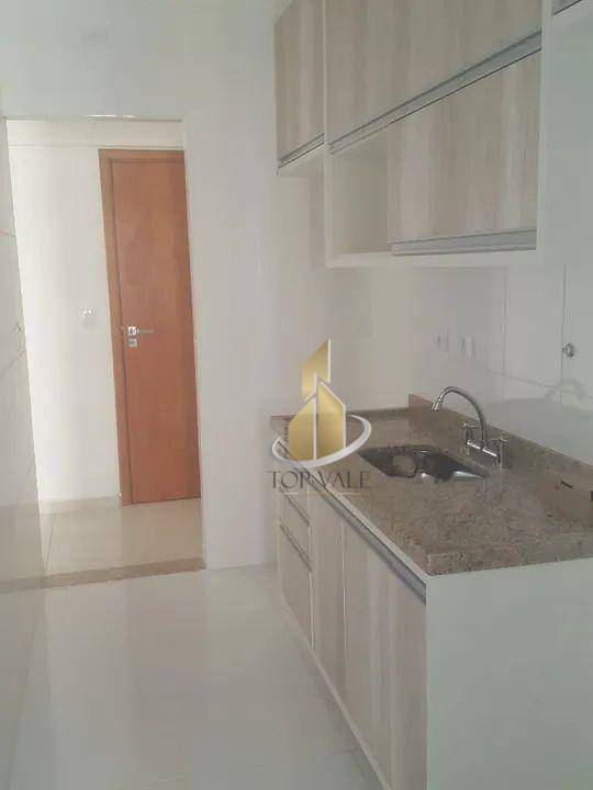 Apartamento à venda com 2 quartos, 77m² - Foto 5