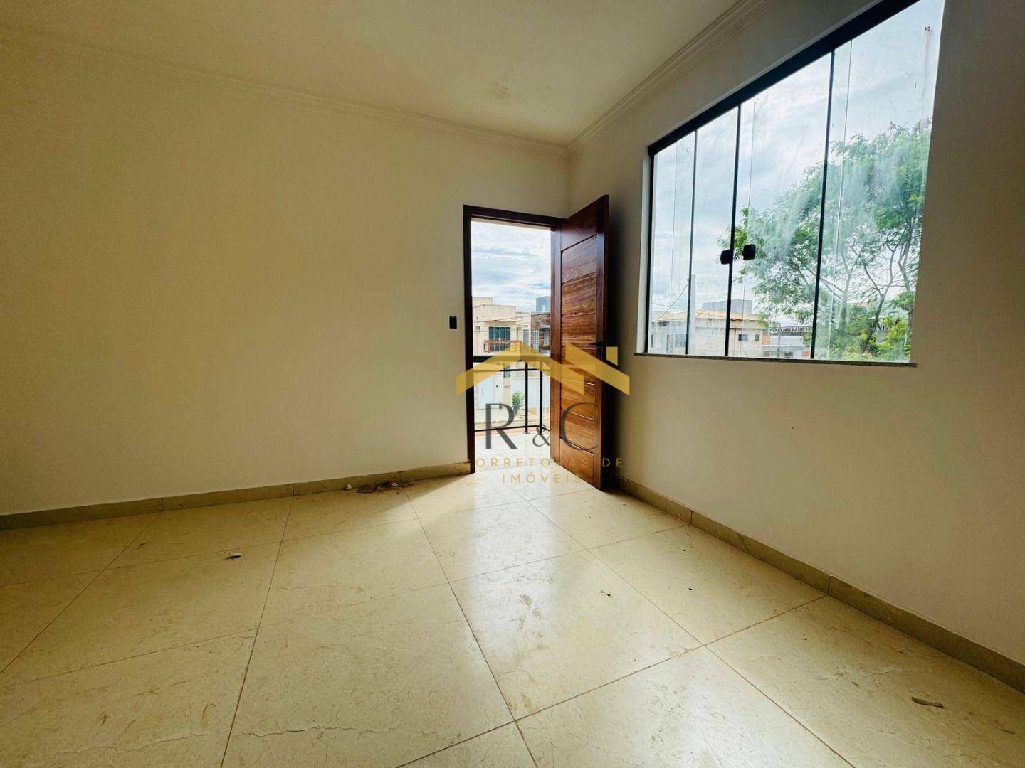 Casa à venda com 2 quartos, 83m² - Foto 10