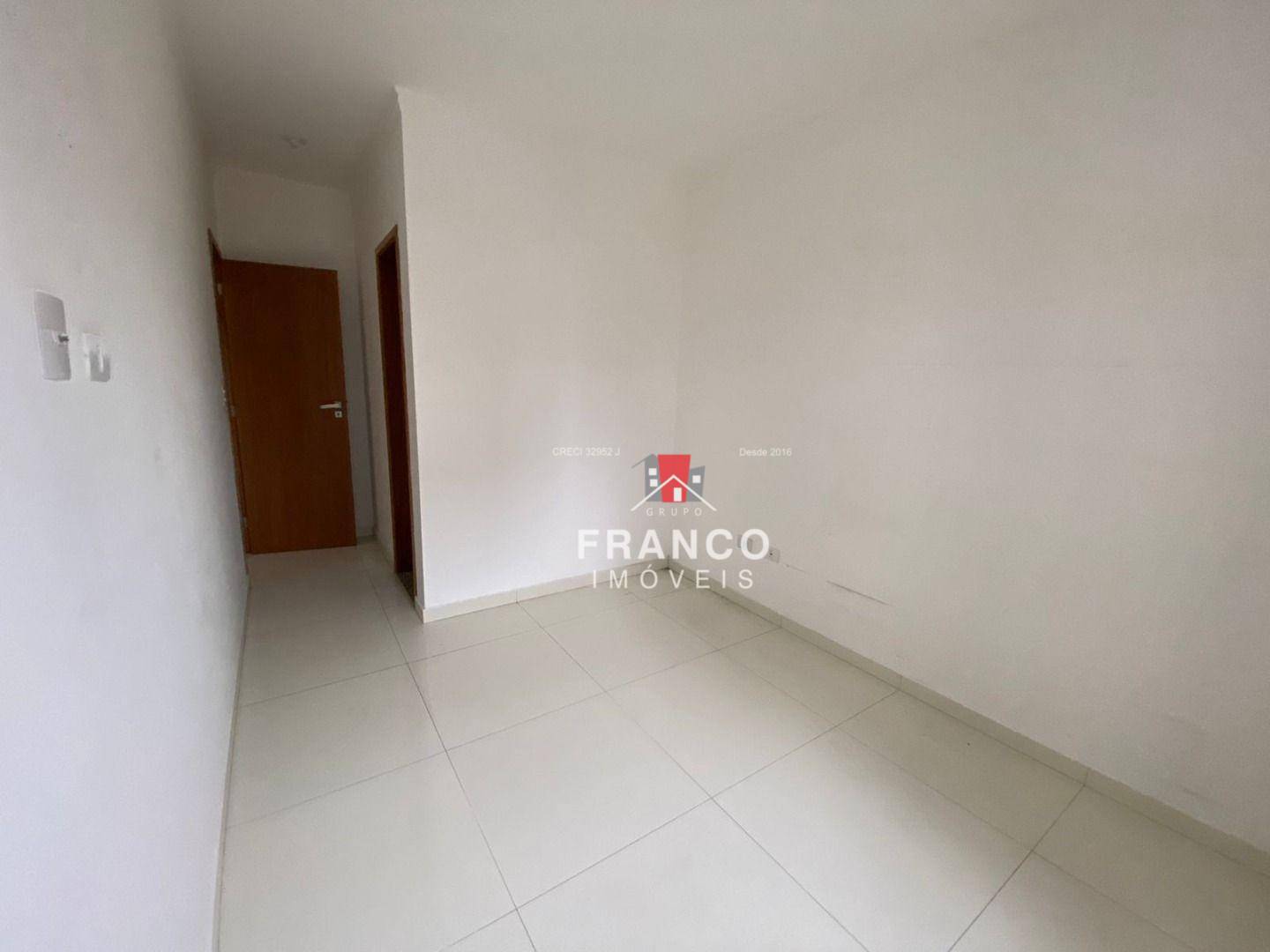 Apartamento à venda com 2 quartos, 75m² - Foto 17