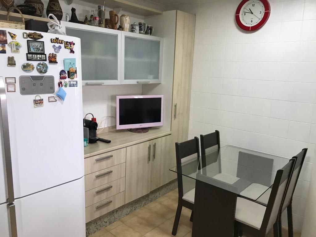 Apartamento à venda com 3 quartos, 117m² - Foto 8