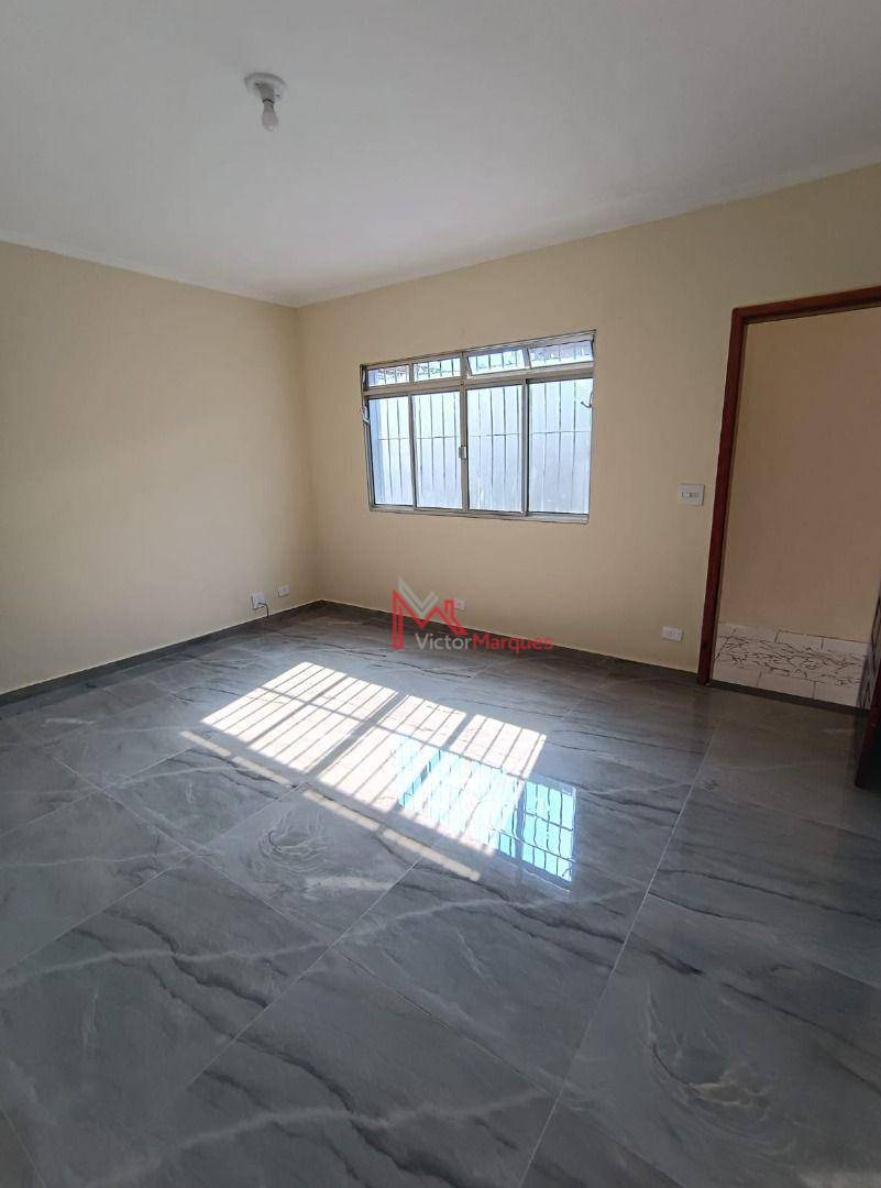 Casa para alugar com 2 quartos, 68m² - Foto 2