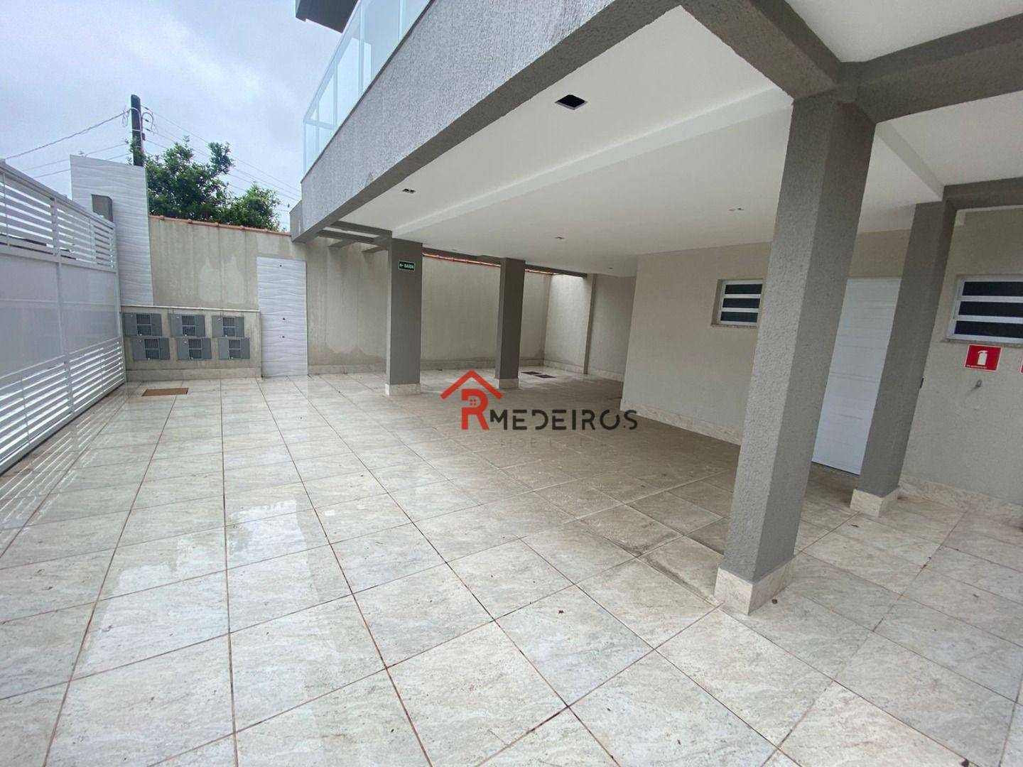 Casa à venda com 2 quartos, 71M2 - Foto 2