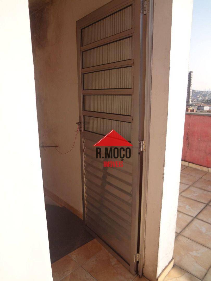 Sobrado à venda com 8 quartos, 100m² - Foto 14