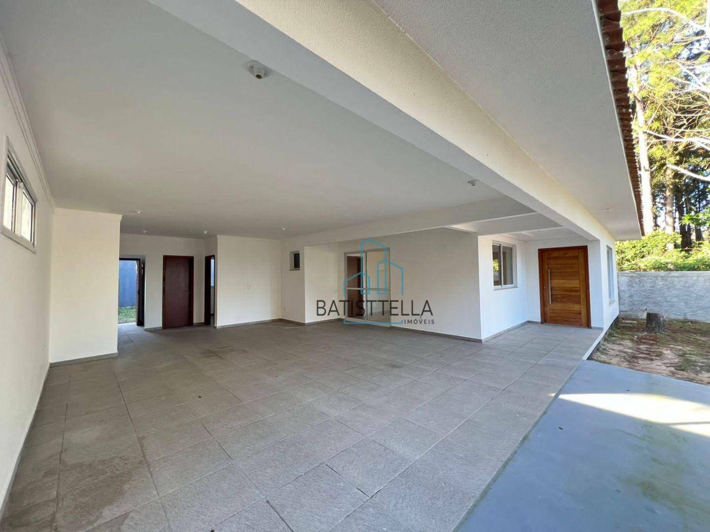 Casa à venda com 3 quartos, 200m² - Foto 4