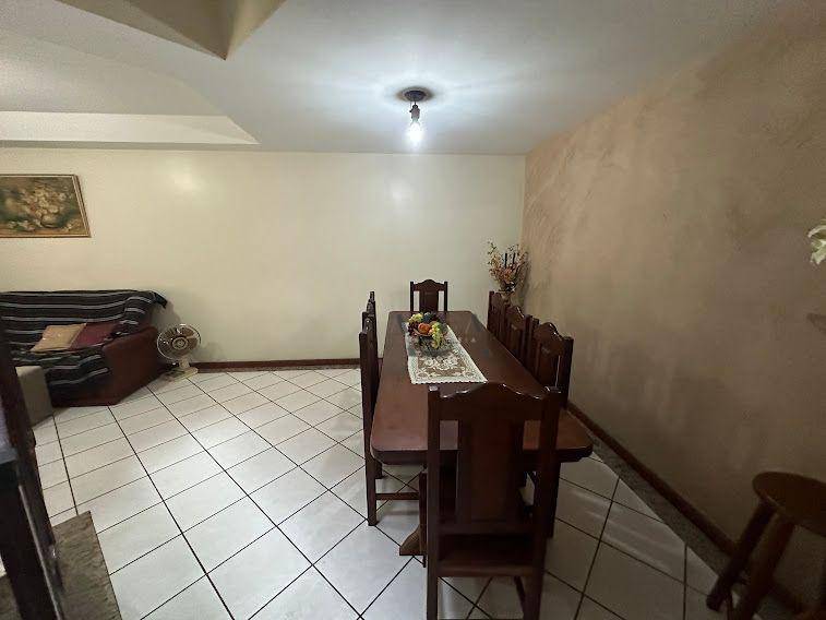 Casa à venda com 4 quartos, 180m² - Foto 21