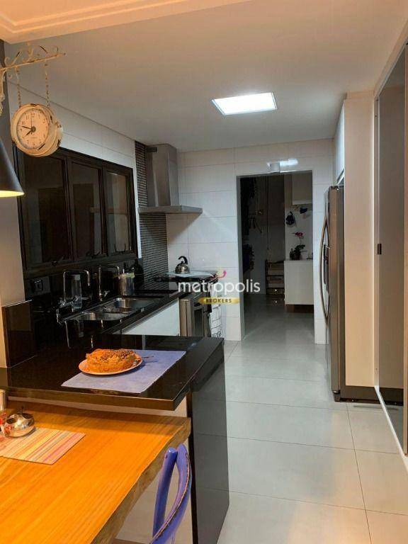 Apartamento à venda com 3 quartos, 217m² - Foto 4