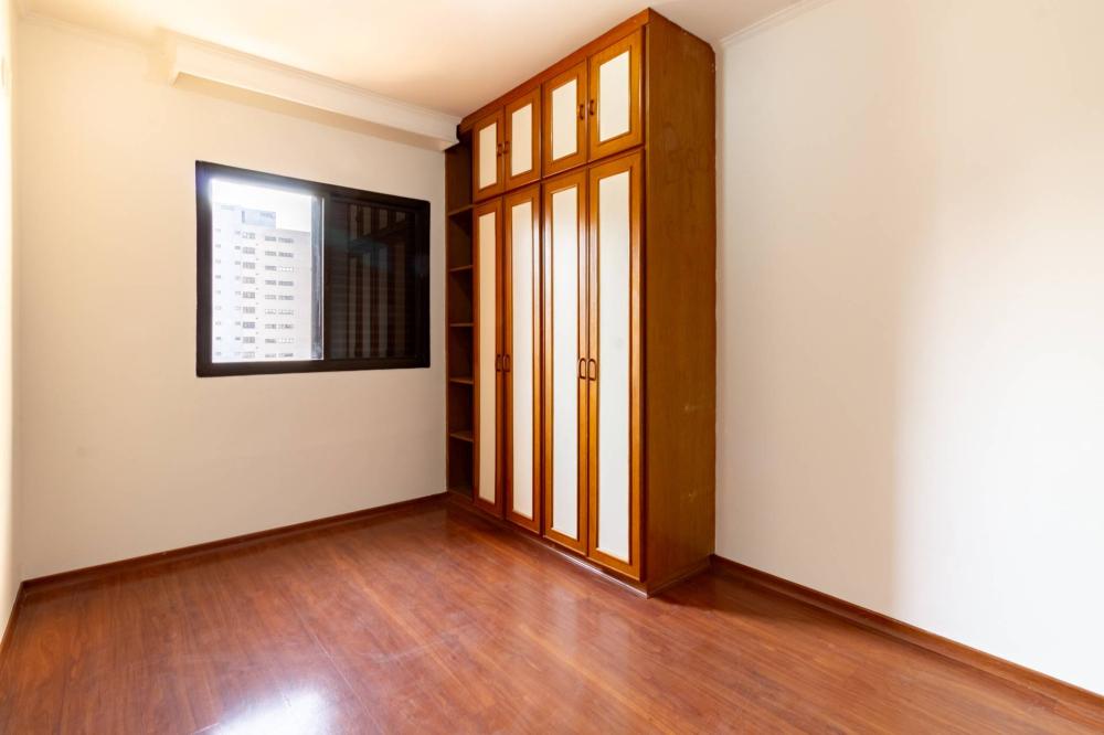 Apartamento à venda com 3 quartos, 185m² - Foto 32