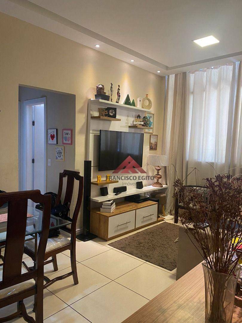 Apartamento à venda com 2 quartos, 80m² - Foto 2