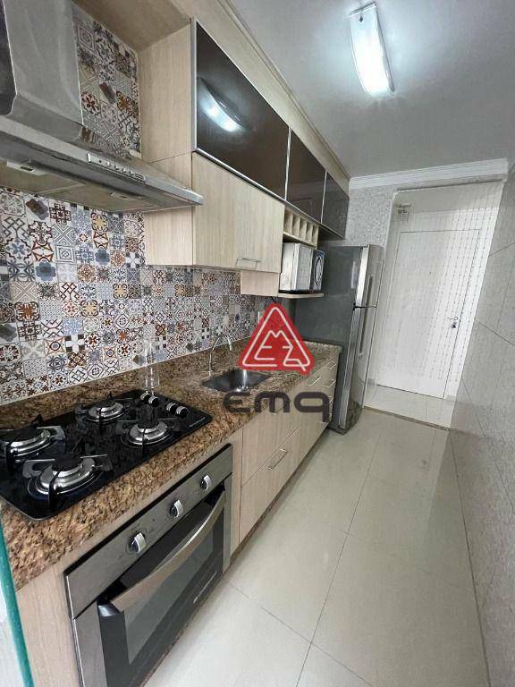 Apartamento para alugar com 2 quartos, 63m² - Foto 12