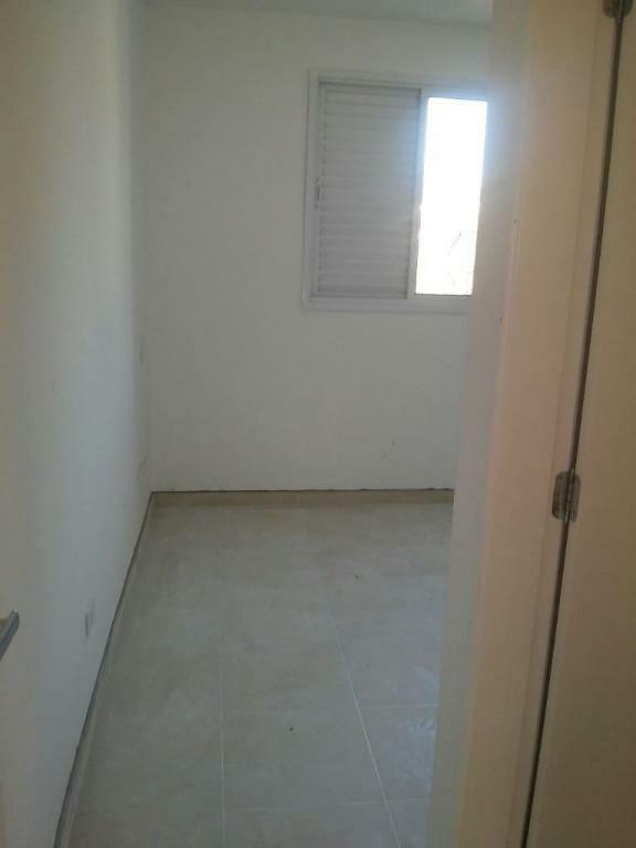 Apartamento à venda com 2 quartos, 62m² - Foto 3