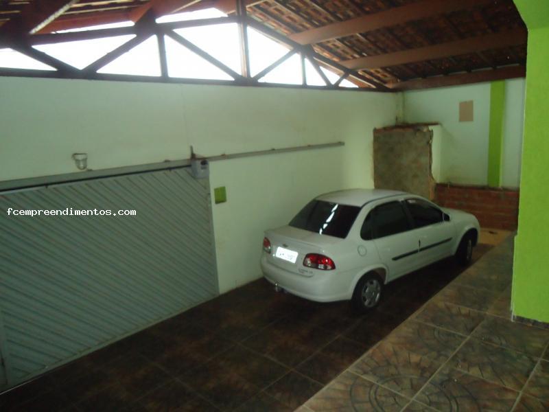 Casa à venda com 2 quartos, 250m² - Foto 9