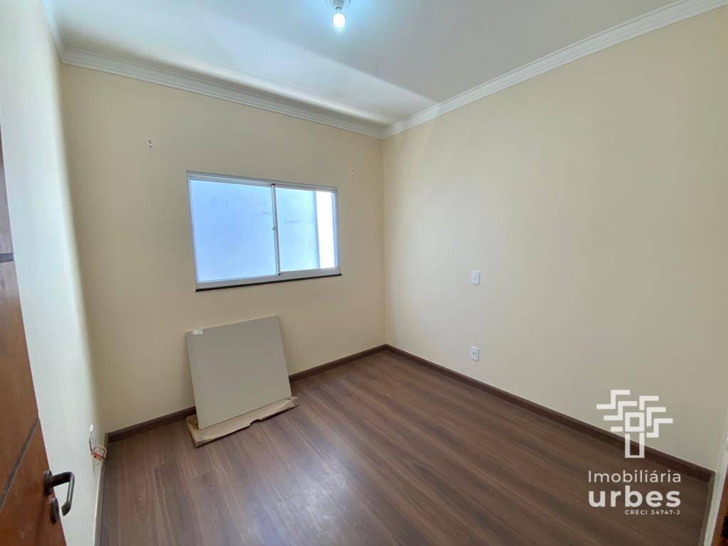 Casa à venda com 4 quartos, 176m² - Foto 8