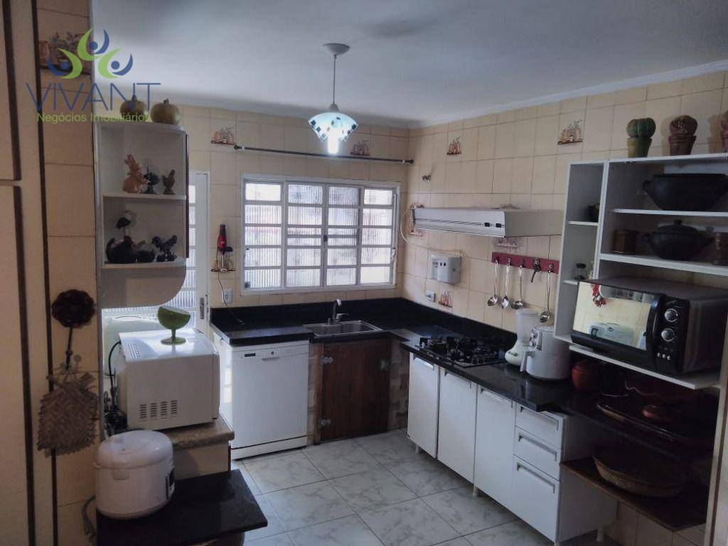 Casa à venda com 3 quartos, 371m² - Foto 29