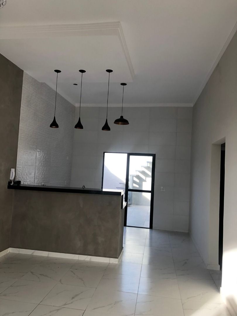 Casa à venda com 2 quartos, 82m² - Foto 4