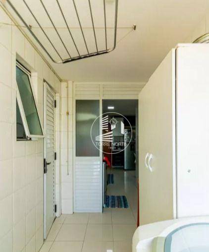 Apartamento à venda com 3 quartos, 140m² - Foto 18